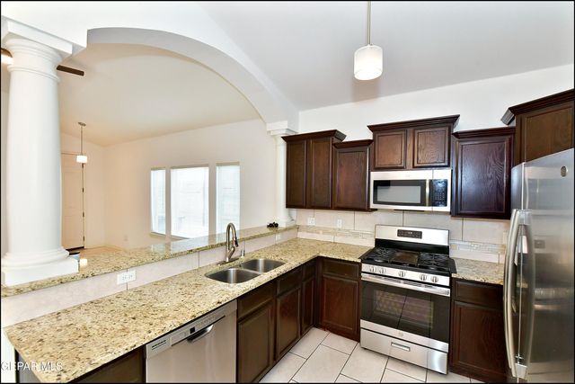 13136 WELLINGTON, Horizon City, TX 79928