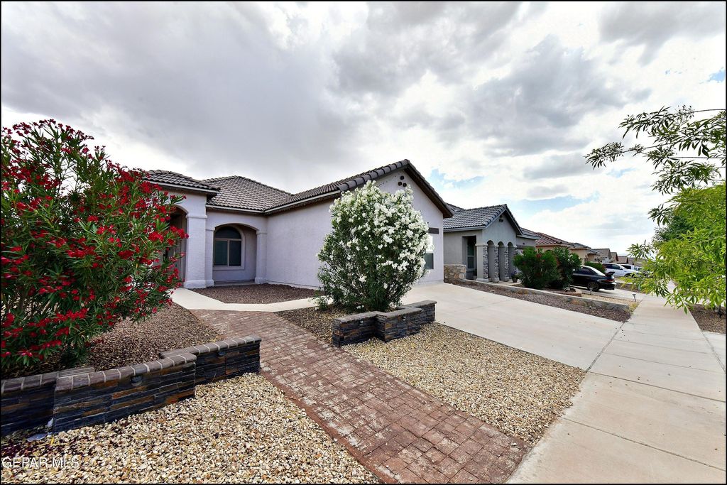 13136 WELLINGTON, Horizon City, TX 79928