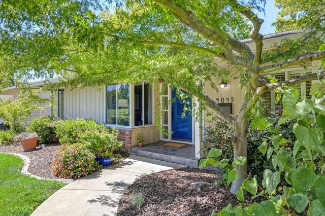 4045 Esperanza Dr, Sacramento, CA 95864