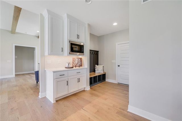 1918 Owen Drive, Pleasant Hill, MO 64080