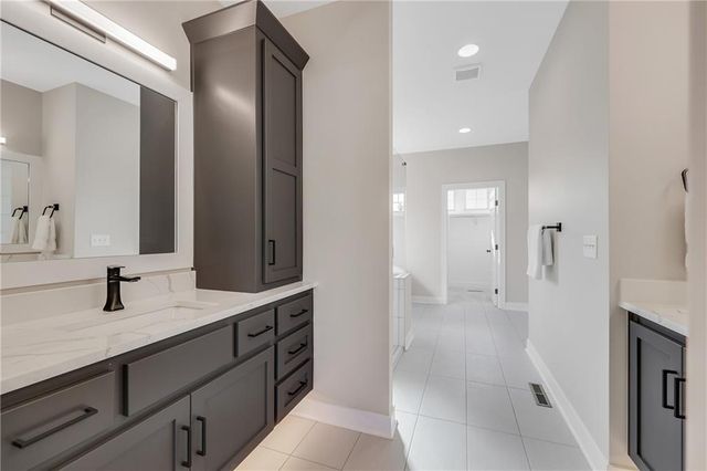 1918 Owen Drive, Pleasant Hill, MO 64080