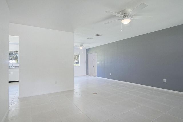 737 SW Belmont Circle, Port St Lucie, FL 34953