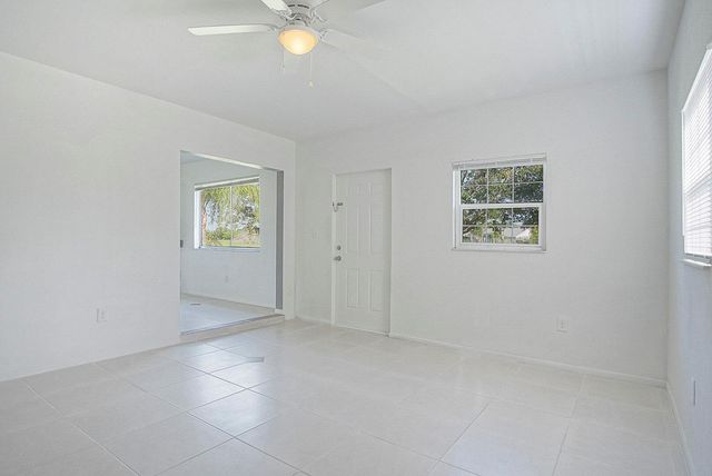 737 SW Belmont Circle, Port St Lucie, FL 34953