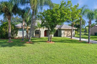737 SW Belmont Circle, Port St Lucie, FL 34953