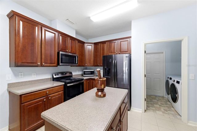 6823 GREEN HERON DRIVE, Wesley Chapel, FL 33545