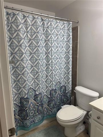 160 Finchley Drive, Roswell, GA 30076