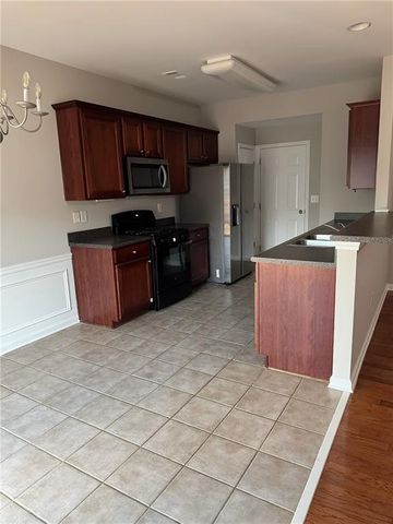 160 Finchley Drive, Roswell, GA 30076