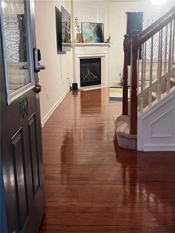 160 Finchley Drive, Roswell, GA 30076