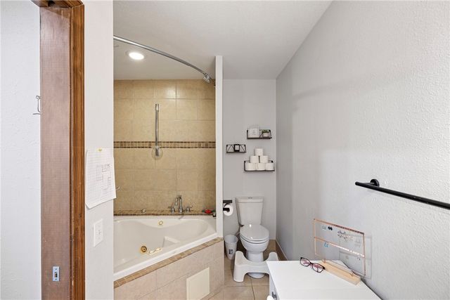 1424 Lands End, Russellville, AR 72802