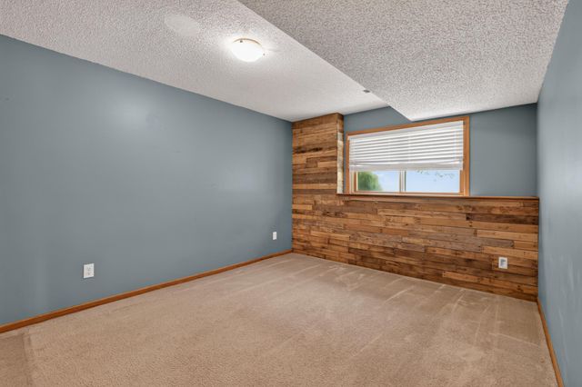929 Byron Avenue N, Byron, MN 55920