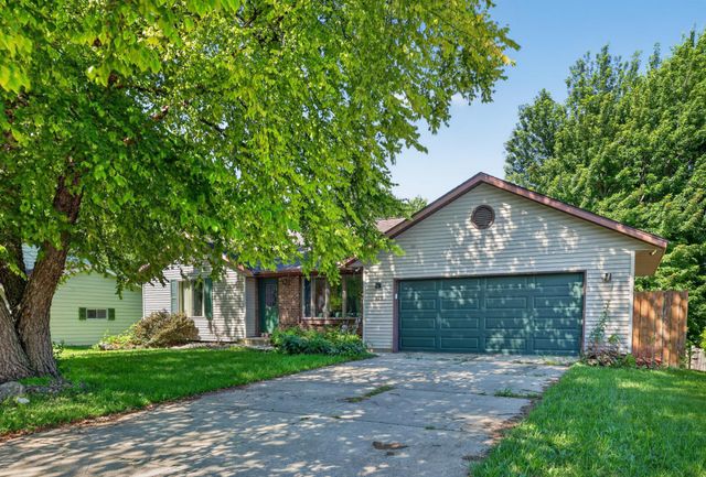 929 Byron Avenue N, Byron, MN 55920
