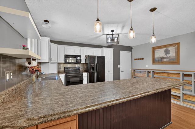 929 Byron Avenue N, Byron, MN 55920