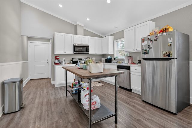 5416 Raymond Stotzer Parkway, College Station, TX 77845