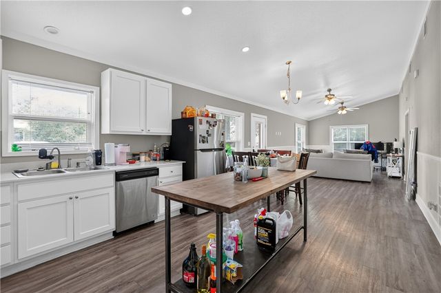 5416 Raymond Stotzer Parkway, College Station, TX 77845