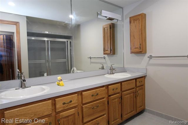 360 Wilshire Drive, Bloomfield Hills, MI 48302