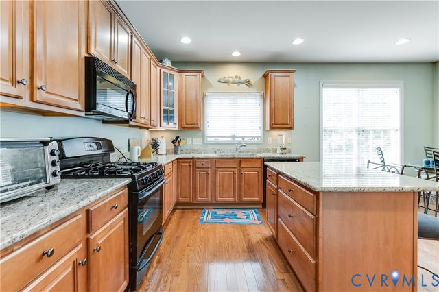 704 Taylors Hill Ct, Manakin Sabot, VA 23103