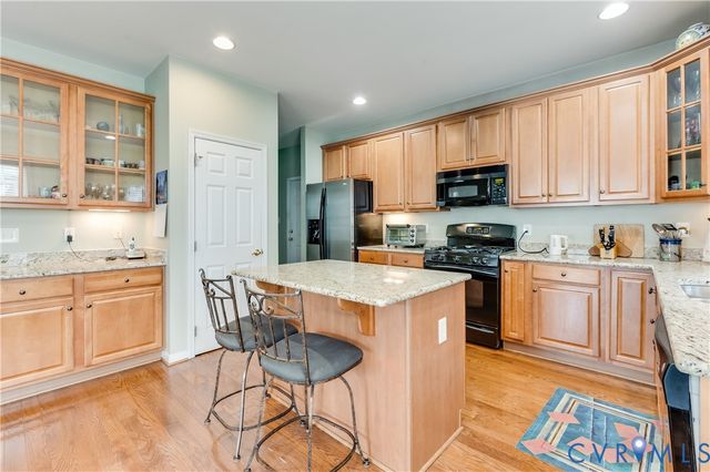704 Taylors Hill Ct, Manakin Sabot, VA 23103