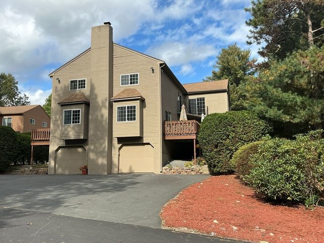 62 Voyagers Ln 62, Ashland, MA 01721