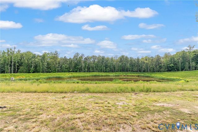 7213 Lyon Taylor Ln, New Kent, VA 23124