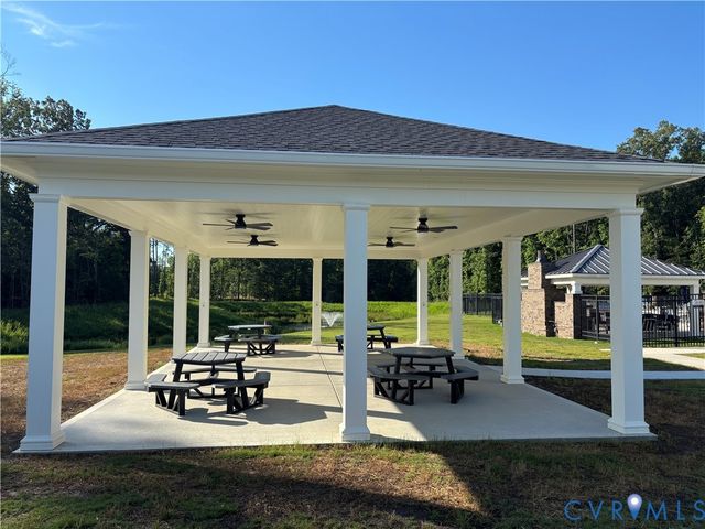 7213 Lyon Taylor Ln, New Kent, VA 23124