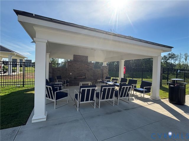 7213 Lyon Taylor Ln, New Kent, VA 23124