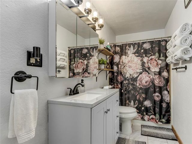 9825 SE 43rd Street, Oklahoma City, OK 73150