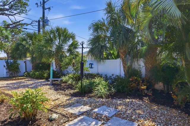 405 DARLING DRIVE, Venice, FL 34285