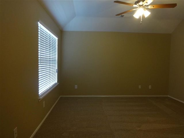 8918 Farm Ridge Lane, Humble, TX 77338