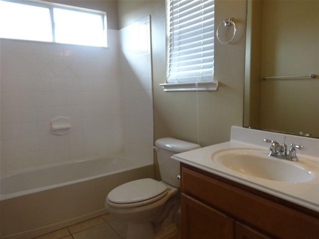 8918 Farm Ridge Lane, Humble, TX 77338