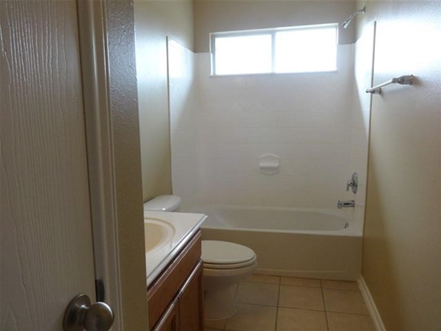 8918 Farm Ridge Lane, Humble, TX 77338