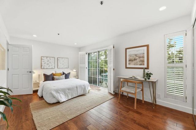 128 Cuesta Drive 5, Los Altos, CA 94022