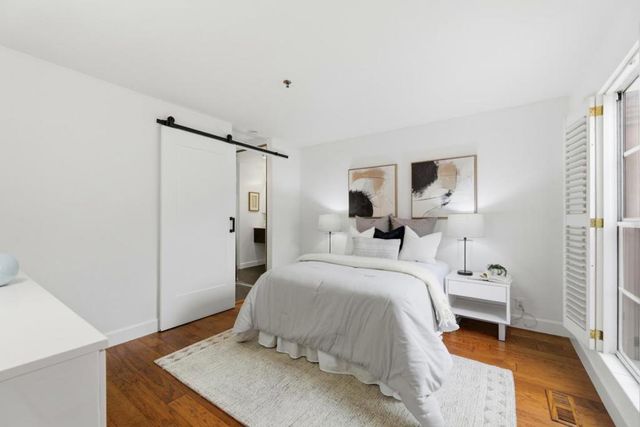 128 Cuesta Drive 5, Los Altos, CA 94022