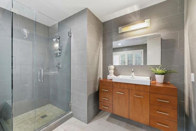 128 Cuesta Drive 5, Los Altos, CA 94022