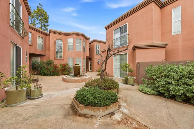 128 Cuesta Drive 5, Los Altos, CA 94022