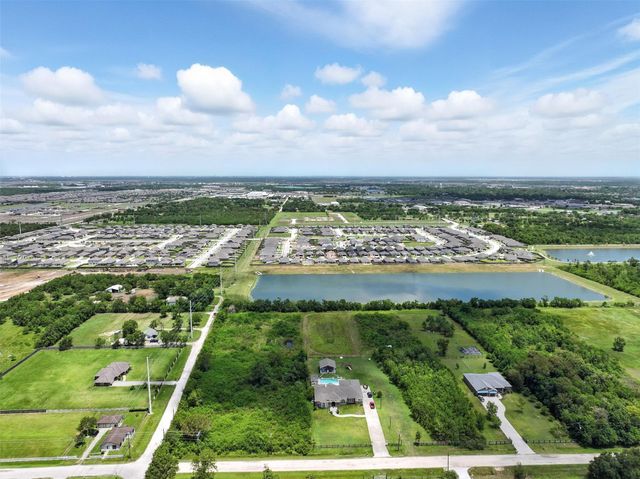 7720 Beasley Street, Hitchcock, TX 77563