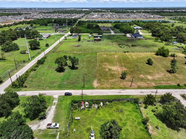 7720 Beasley Street, Hitchcock, TX 77563