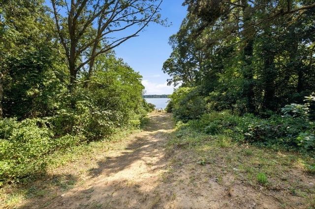 455 Kingsbury Beach Rd, Eastham, MA 02642