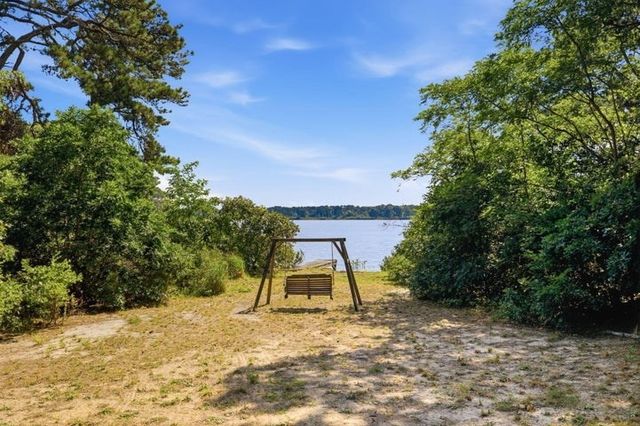 455 Kingsbury Beach Rd, Eastham, MA 02642