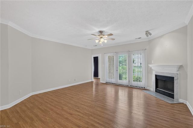 128 Genoa Dr Unit 19, Hampton, VA 23664
