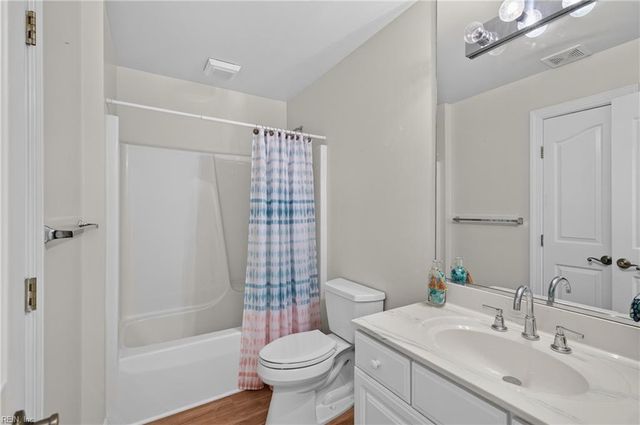 128 Genoa Dr Unit 19, Hampton, VA 23664