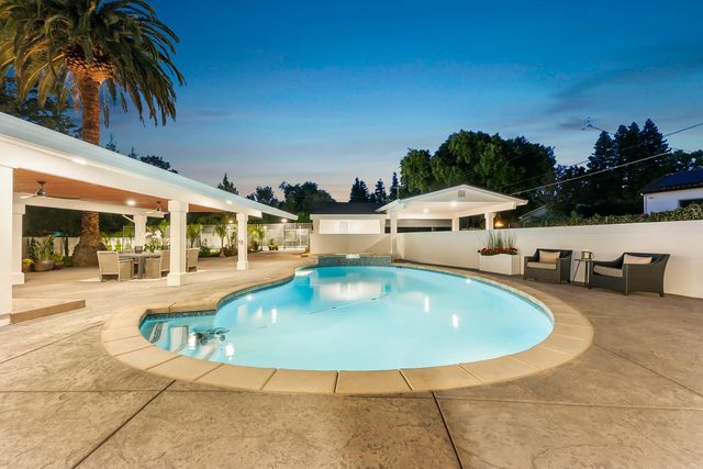 3341 Adams Rd, Sacramento, CA 95864