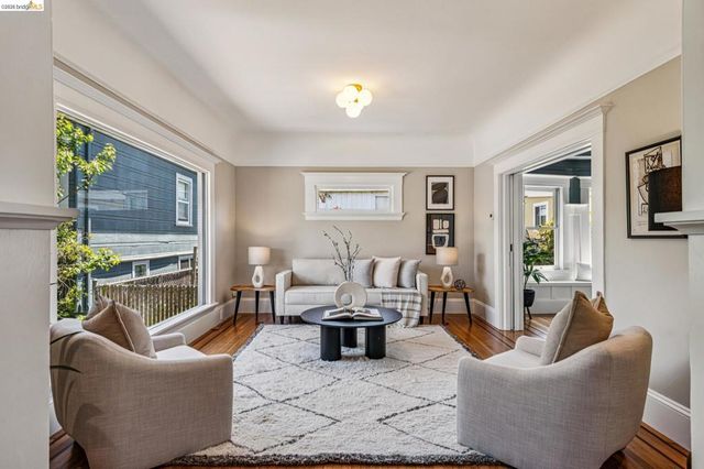 6521 Dover St, Berkeley, CA 94703