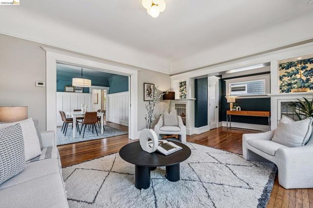 6521 Dover St, Berkeley, CA 94703