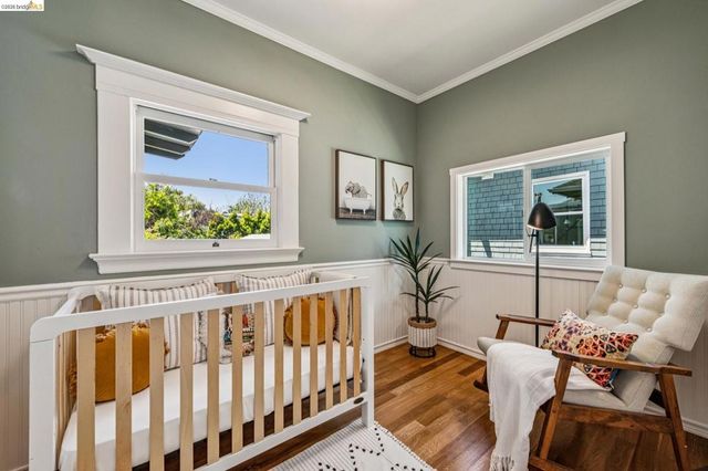 6521 Dover St, Berkeley, CA 94703