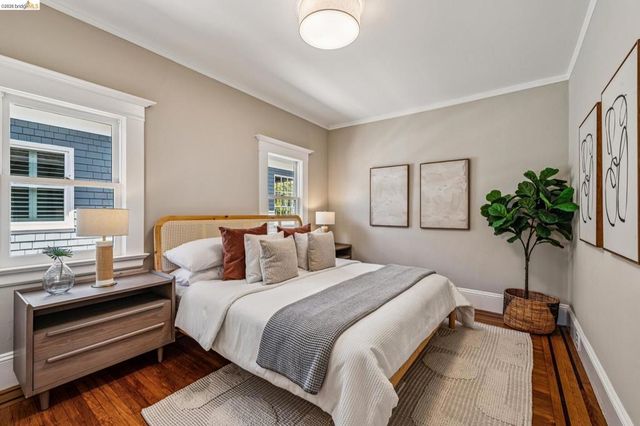 6521 Dover St, Berkeley, CA 94703