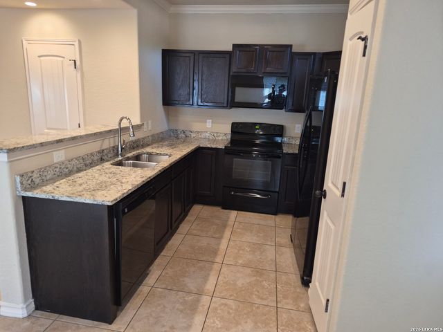 7014 Lakeview Dr Unit 102, San Antonio, TX 78244