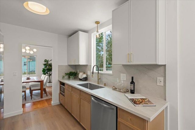 2229 103rd Avenue, Oakland, CA 94603