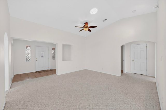 5913 Chaco Loop NE, Rio Rancho, NM 87144