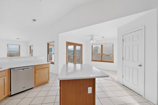 5913 Chaco Loop NE, Rio Rancho, NM 87144