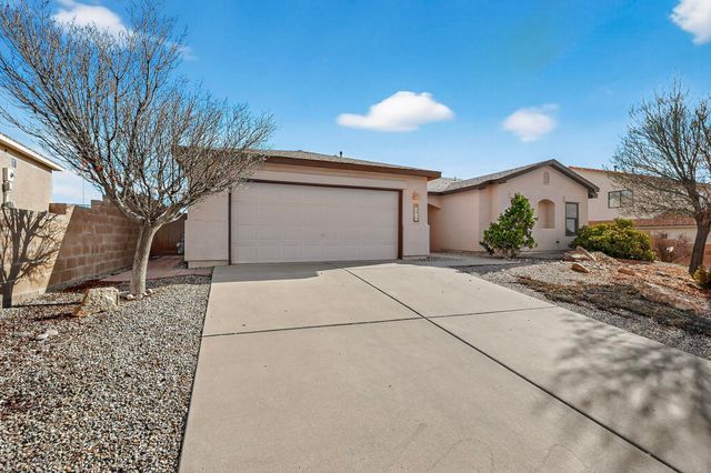 5913 Chaco Loop NE, Rio Rancho, NM 87144